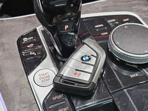 Used 2022 BMW X5 xDrive40i w/ Parking Assistance Package image 30