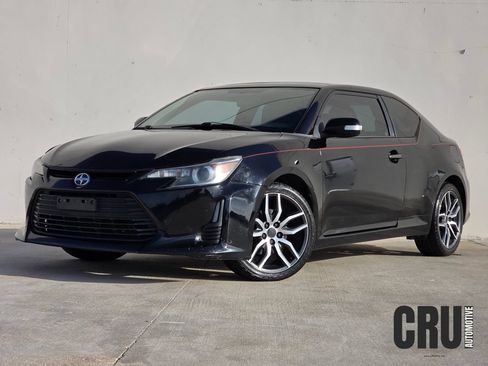 Used 2015 Scion tC FWD image 1