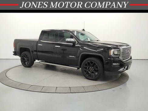 Used 2017 GMC Sierra 1500 Denali w/ Denali Ultimate Package AWD/4WD image 1