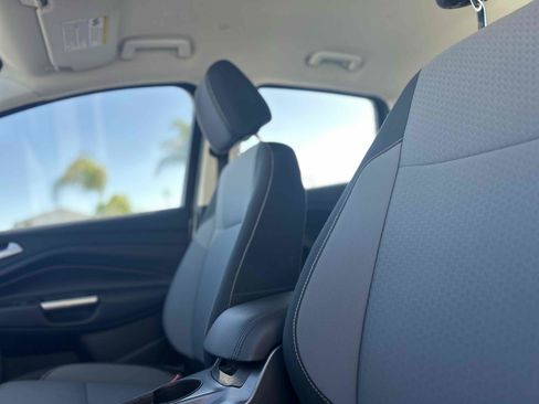 Used 2017 Ford C-MAX SE w/ Equipment Group 201A image 11