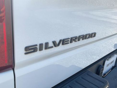 Certified 2021 Chevrolet Silverado 1500 LT w/ Z71 Off-Road Package image 26