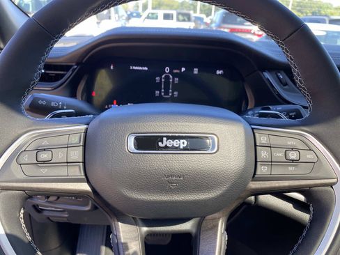 New 2027 Jeep Grand Cherokee L Limited AWD/4WD image 14