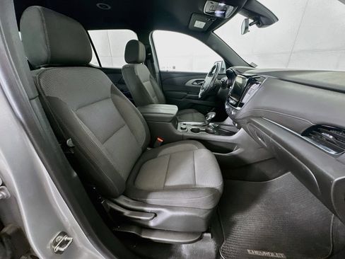 Used 2022 Chevrolet Traverse LT AWD/4WD image 33