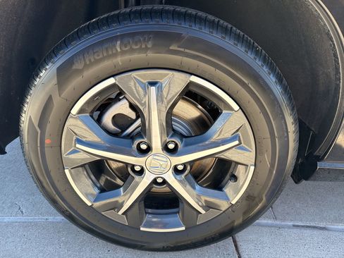 Certified 2024 Honda HR-V EX-L image 12