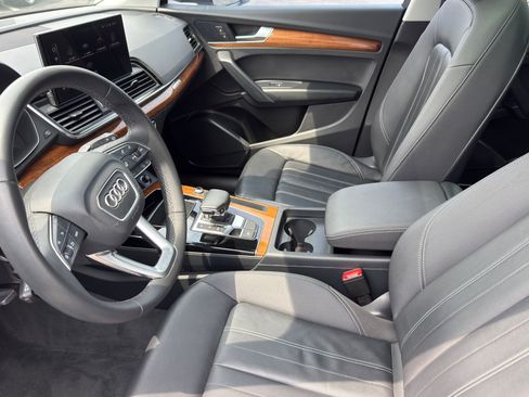 Used 2023 Audi Q5 2.0T Premium w/ Convenience Package AWD/4WD image 10