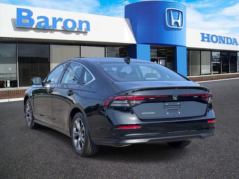 Used 2023 Honda Accord EX image 4