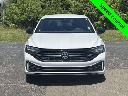 Used 2024 Volkswagen Jetta Sport FWD image 27