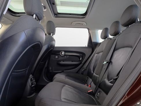 Used 2019 MINI Cooper Clubman S image 27