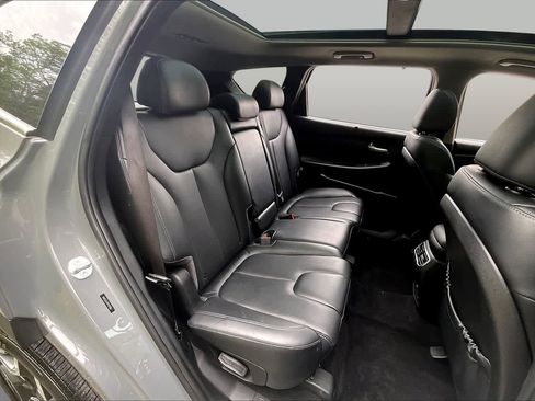 Used 2023 Hyundai Santa Fe SEL Premium w/ Cargo Package AWD/4WD image 21