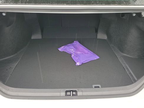 Used 2025 Toyota Camry LE image 9