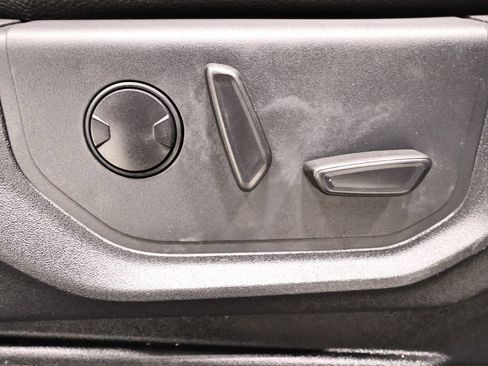 Used 2022 Ford F350 Lariat w/ Black Appearance Package image 22