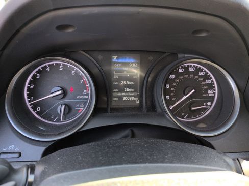 Used 2023 Toyota Camry SE image 21