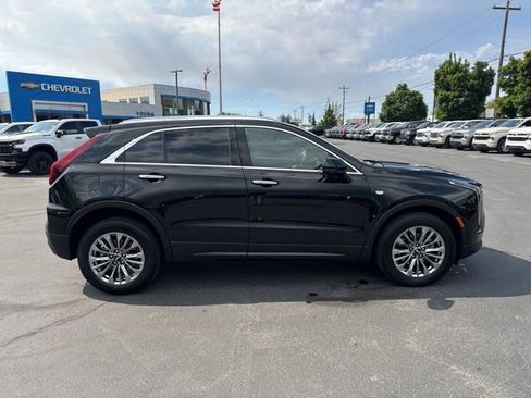 Used 2025 Cadillac XT4 Premium Luxury AWD/4WD image 8
