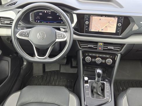 Used 2022 Volkswagen Taos SEL w/ Panoramic Sunroof Package FWD image 23