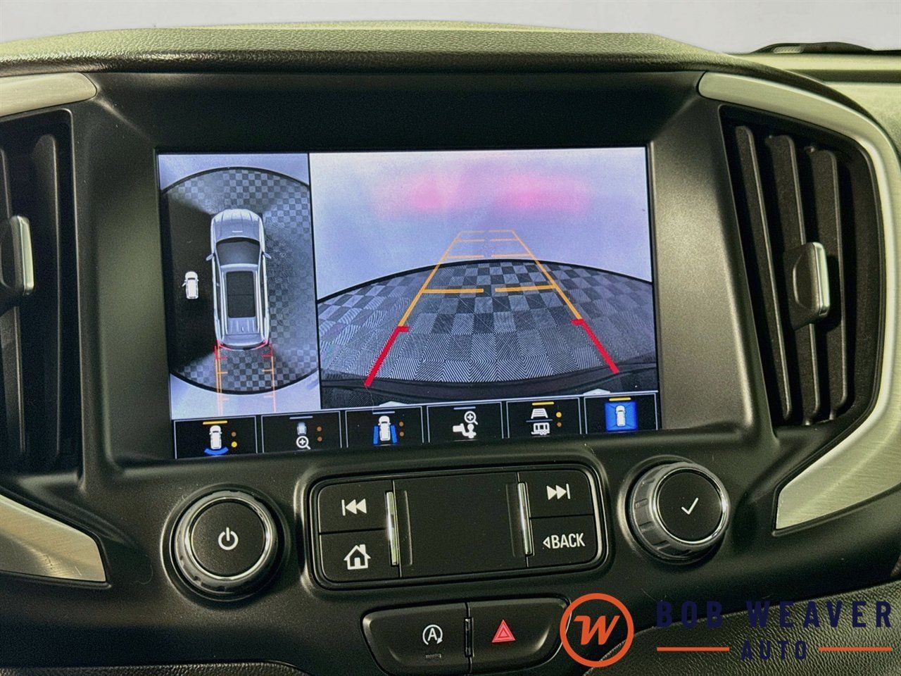 Used 2022 GMC Terrain SLT w/ Infotainment Package II AWD/4WD image 17