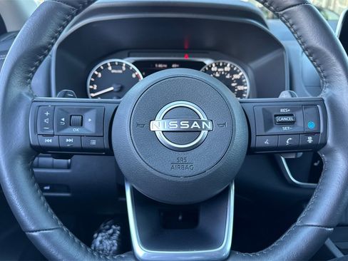 Used 2024 Nissan Rogue SV w/ SV Premium Package image 22