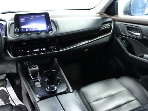 Used 2023 Nissan Rogue SL AWD/4WD image 19