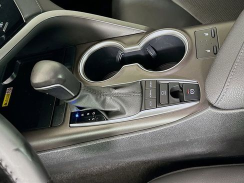 Certified 2023 Toyota Camry XLE FWD image 16