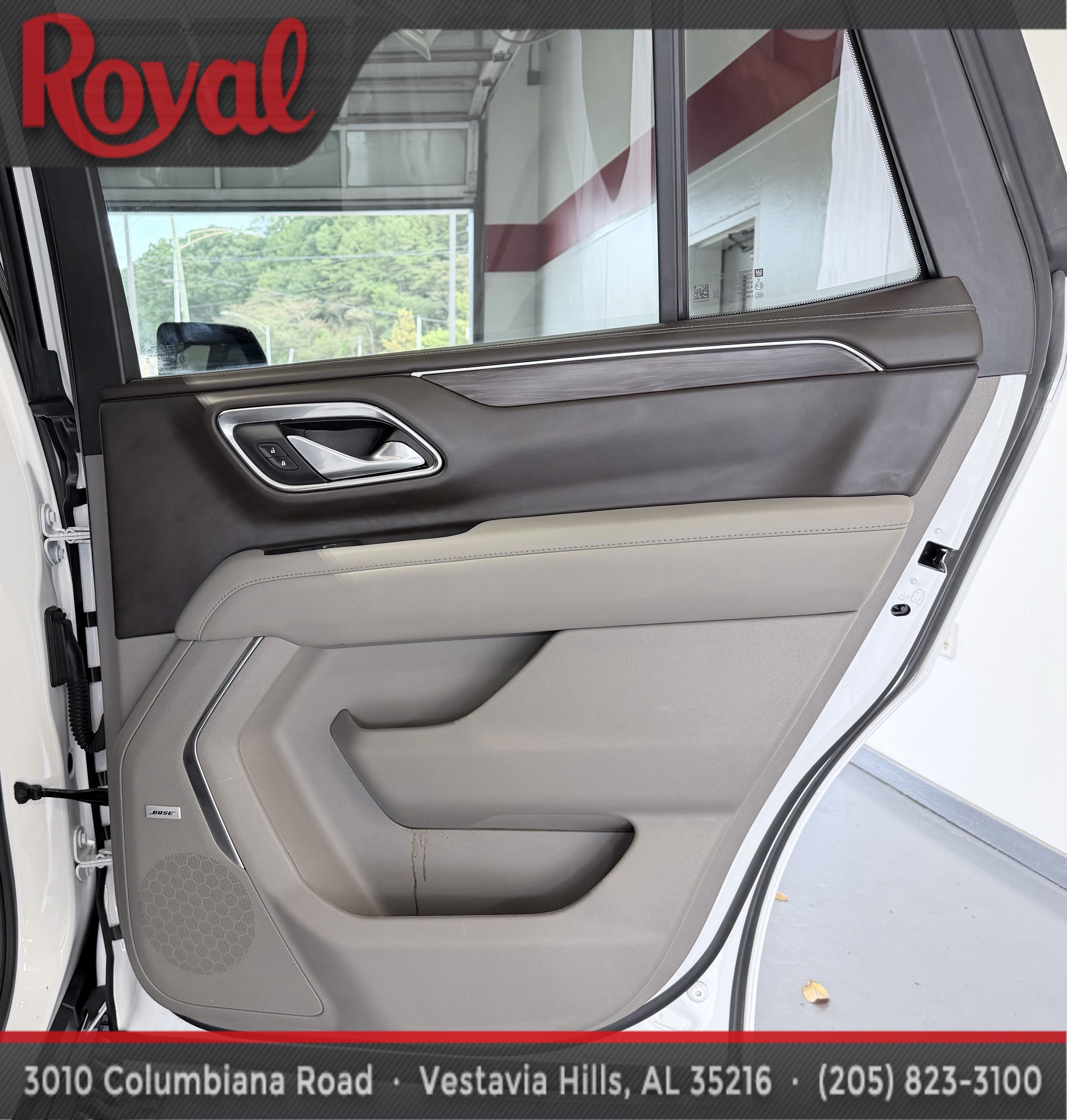Used 2023 Chevrolet Tahoe Z71 w/ Luxury Package AWD/4WD image 18