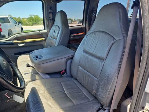 Used 2000 Ford F350 XLT RWD image 15