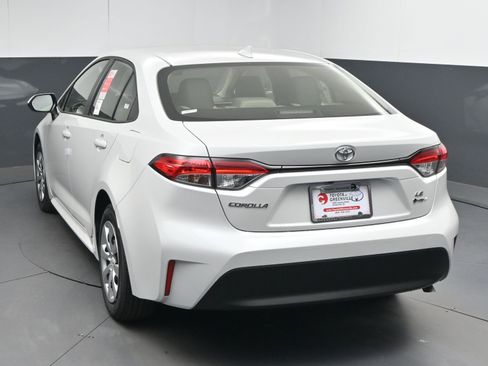 New 2026 Toyota Corolla LE image 7