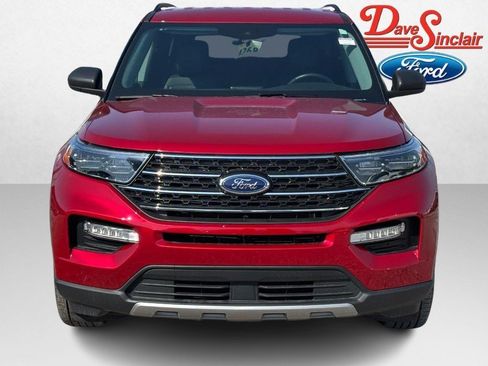 Used 2023 Ford Explorer XLT w/ Equipment Group 202A AWD/4WD image 2