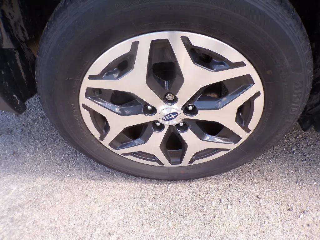Certified 2024 Subaru Forester Premium AWD/4WD image 24