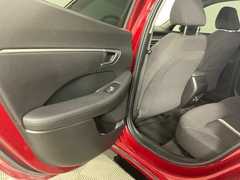 Used 2025 Hyundai Sonata SEL FWD image 16