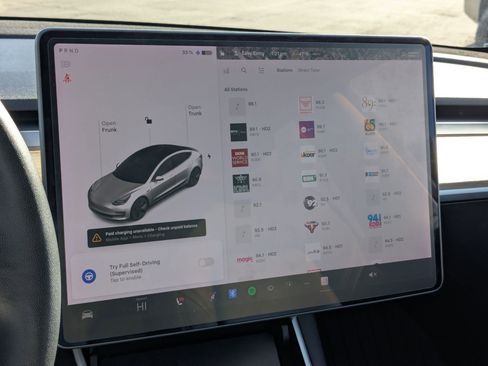Used 2019 Tesla Model 3 Standard Range Plus image 23