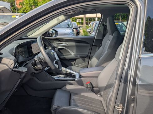 Used 2025 Audi Q5 Premium Plus AWD/4WD image 16
