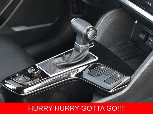 Used 2024 Kia Sportage EX image 27