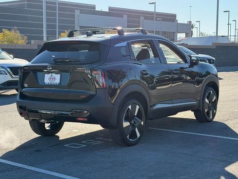 New 2026 Nissan Kicks SR FWD image 6
