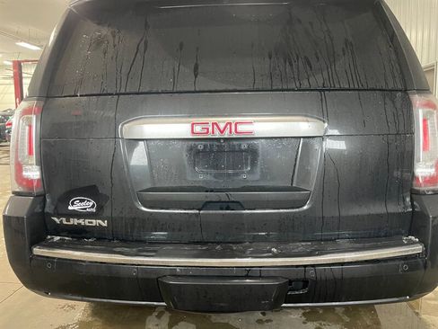 Used 2018 GMC Yukon Denali w/ Denali Ultimate Package image 28