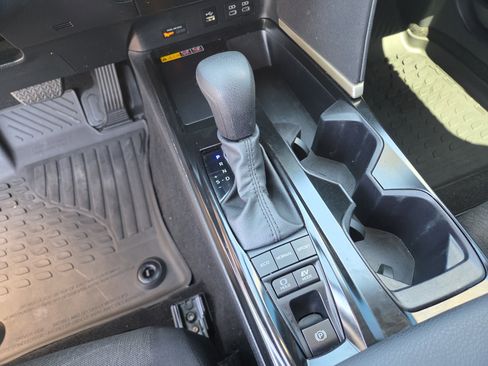 Certified 2025 Toyota Camry LE FWD image 24