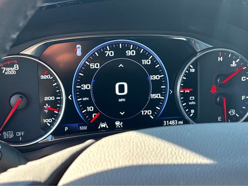 Used 2022 Chevrolet Traverse Premier w/ Redline Edition image 5