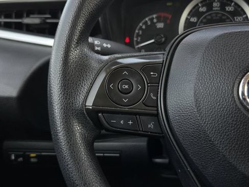 Used 2022 Toyota Corolla LE w/ LE Convenience Package FWD image 21