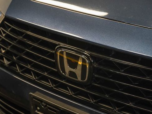 Used 2023 Honda Accord EX image 8