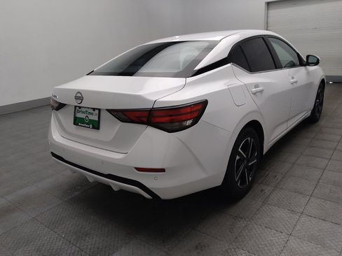 Used 2025 Nissan Sentra SV FWD image 9