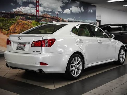 Used 2012 Lexus IS 250 w/ Premium Pkg Value Edition RWD image 6