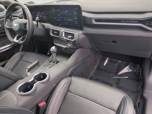 Used 2025 Ford Mustang GT Premium w/ GT Performance Package image 21