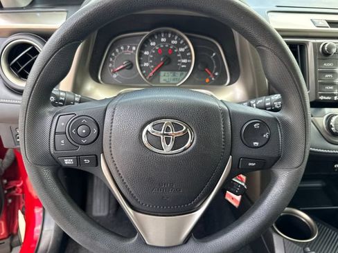 Used 2015 Toyota RAV4 XLE FWD image 13