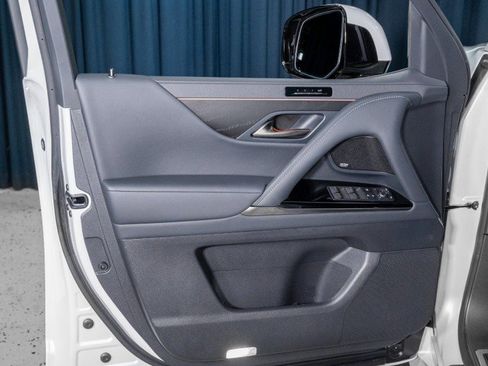 Used 2026 Lexus LX 600 4WD w/ Accessory Package (2T) image 13