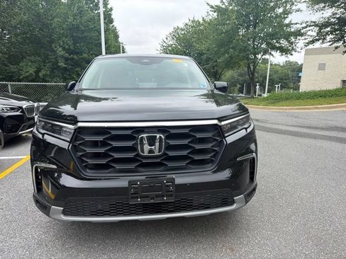 Used 2025 Honda Pilot EX-L image 2