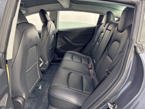 Used 2021 Tesla Model 3 Standard Range Plus image 41