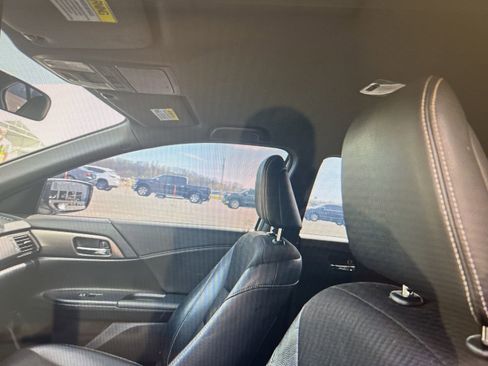 Used 2017 Honda Accord Sport image 9