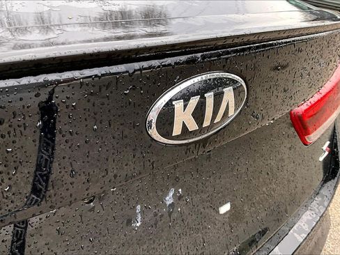 Used 2019 Kia Optima S w/ S Panoramic Sunroof Package image 32