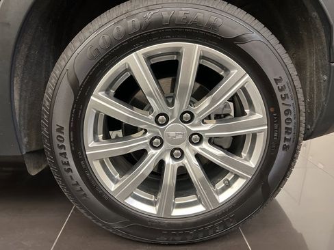 Used 2022 Cadillac XT4 Premium Luxury w/ Safety Alert Package image 7