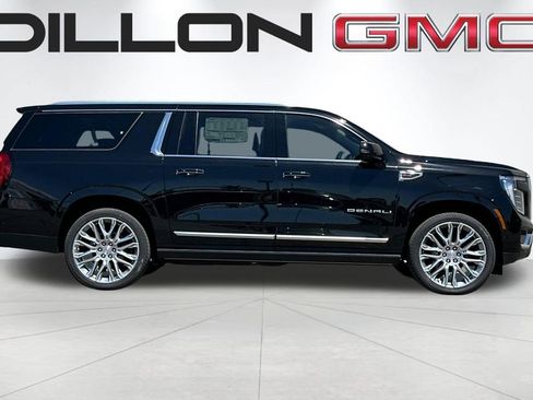 New 2026 GMC Yukon XL Denali AWD/4WD image 3