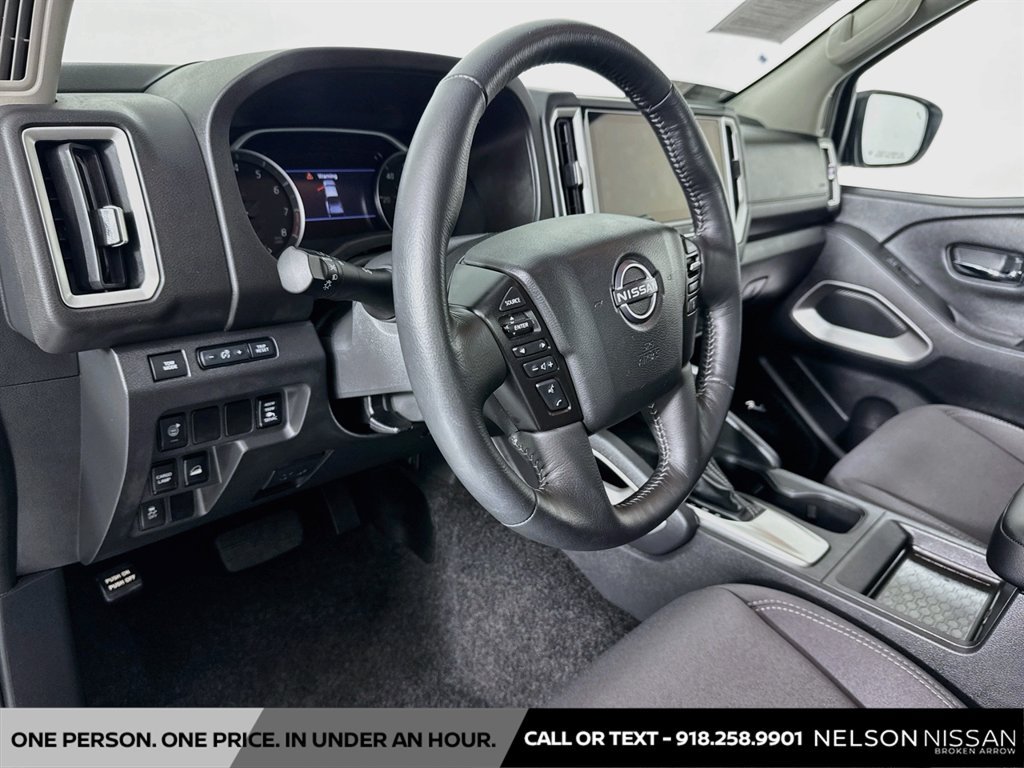 Certified 2025 Nissan Frontier SV w/ SV Convenience Package AWD/4WD image 9