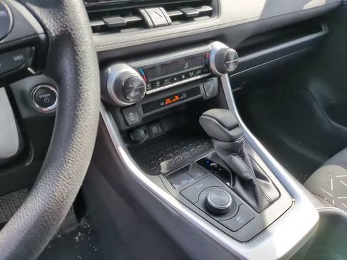 Certified 2025 Toyota RAV4 XLE image 18